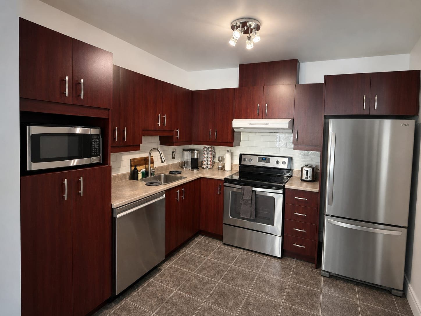 Cuisine SPW92 Chocolate Oak | Charlesbourg — AVANT
